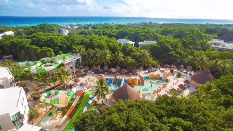 Main Image Sandos Caracol AquaPark SlidersAerial 27 1 min 768x432