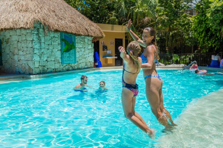 Sandos Caracol Tortuga Pool 08 min 1 768x512