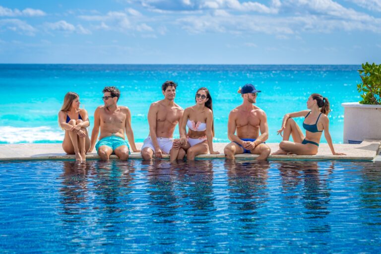 Sandos cancun Pool 2 768x512