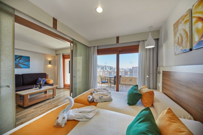 tO jlkpA min 768x512